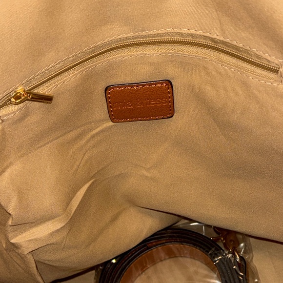 Mia & Tess - Nylon Tote and Cross Body Bag in Dusty Rose - Picture 8 of 12